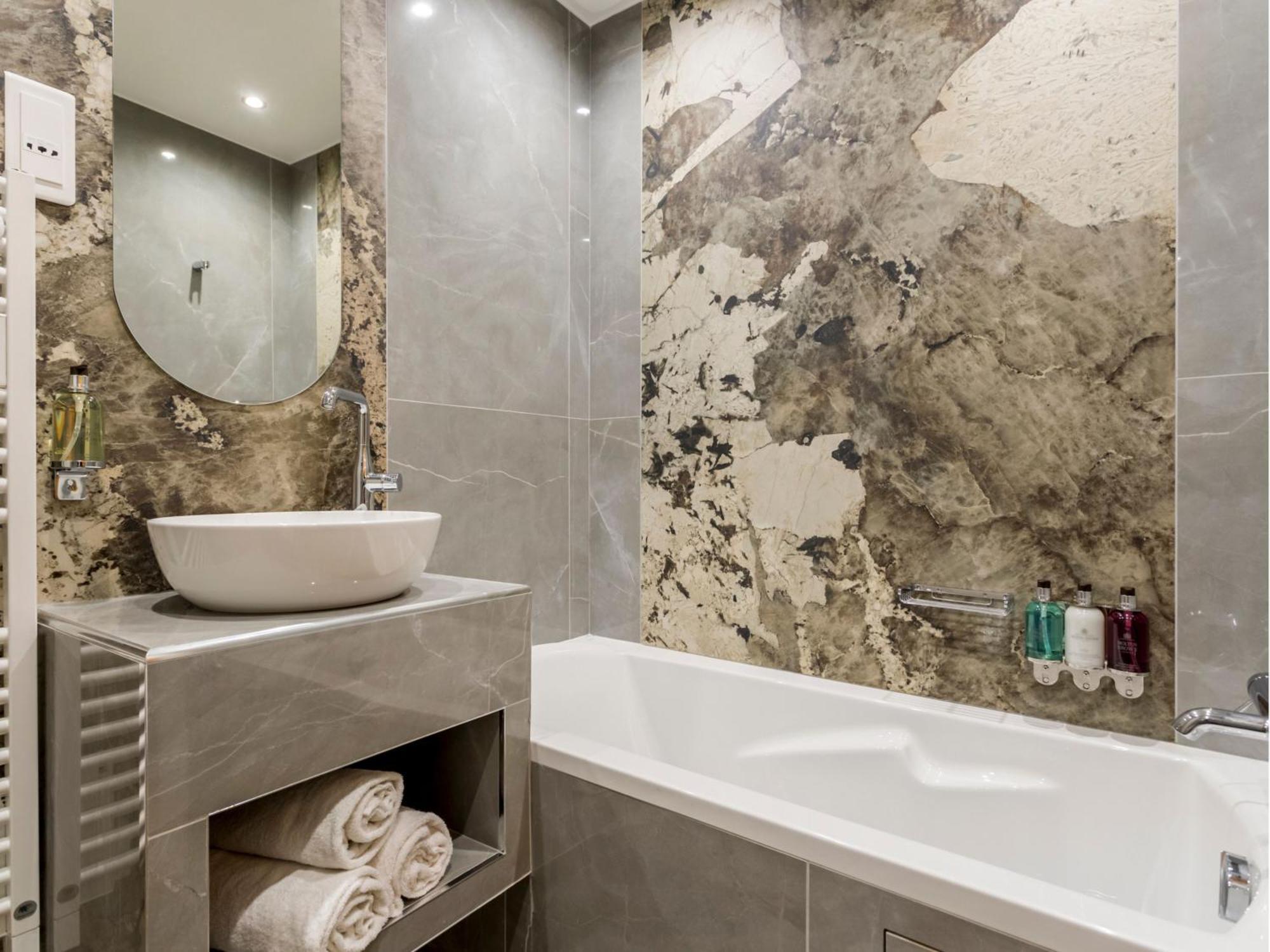 Apartment Merveil - Luxury Suite - Louvre - Ours II Paris